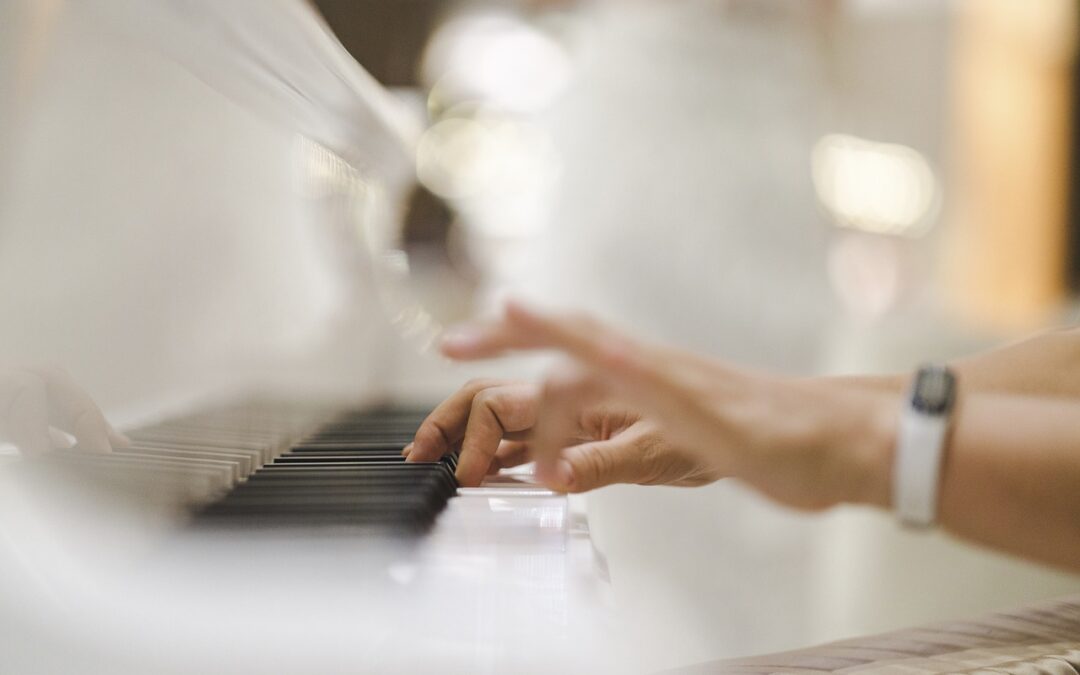 Harmonisez votre intérieur : comment positionner un piano à la maison ?